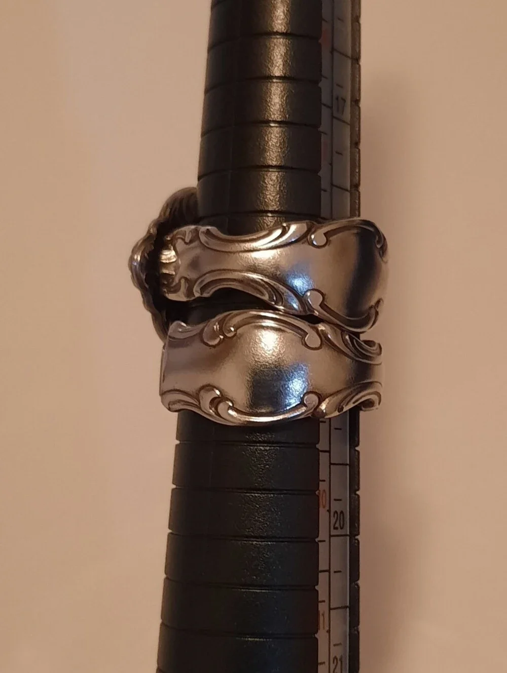 2 Ornate Sculpted Women's Rings in Polished Silver